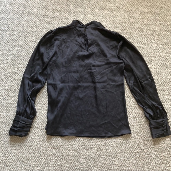 NEW White House Black Market Long Sleeve Twist Neck Satin Blouse Size 4 NWT - Picture 13 of 15